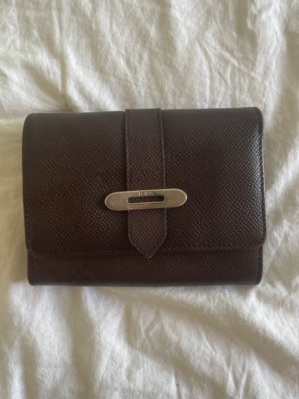 Tod's Brown Grained Leather Bifold Accordion Wallet